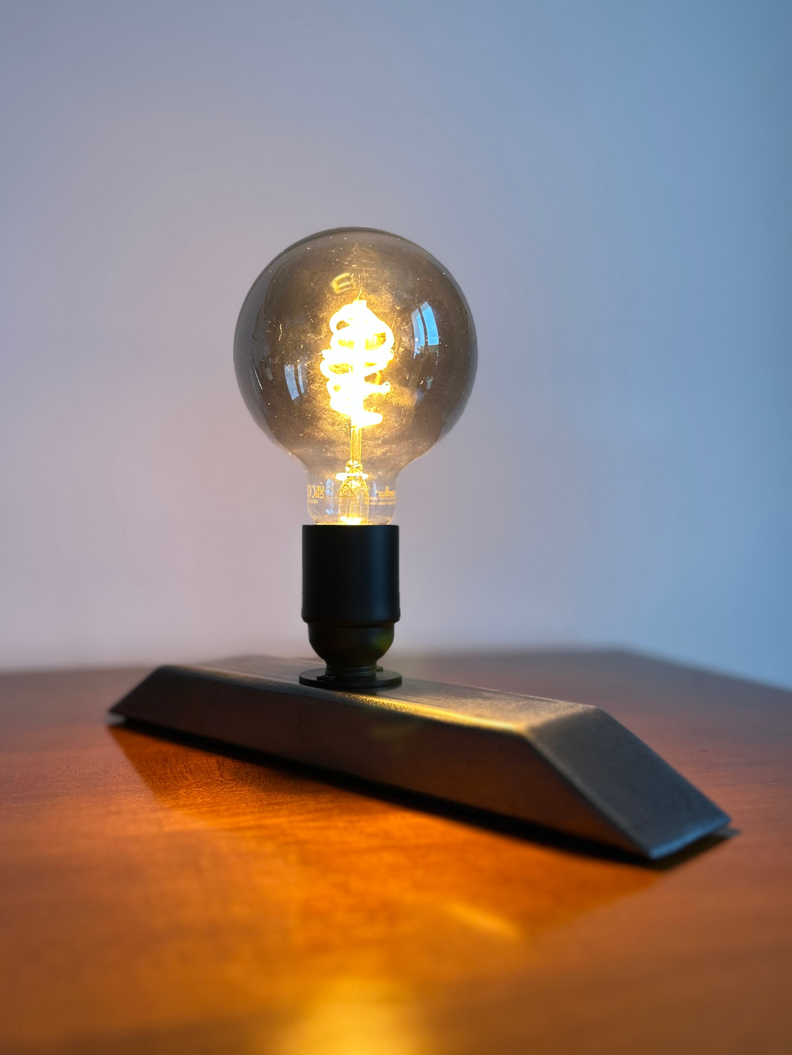 Lampe artisanale faite main | "Malist"