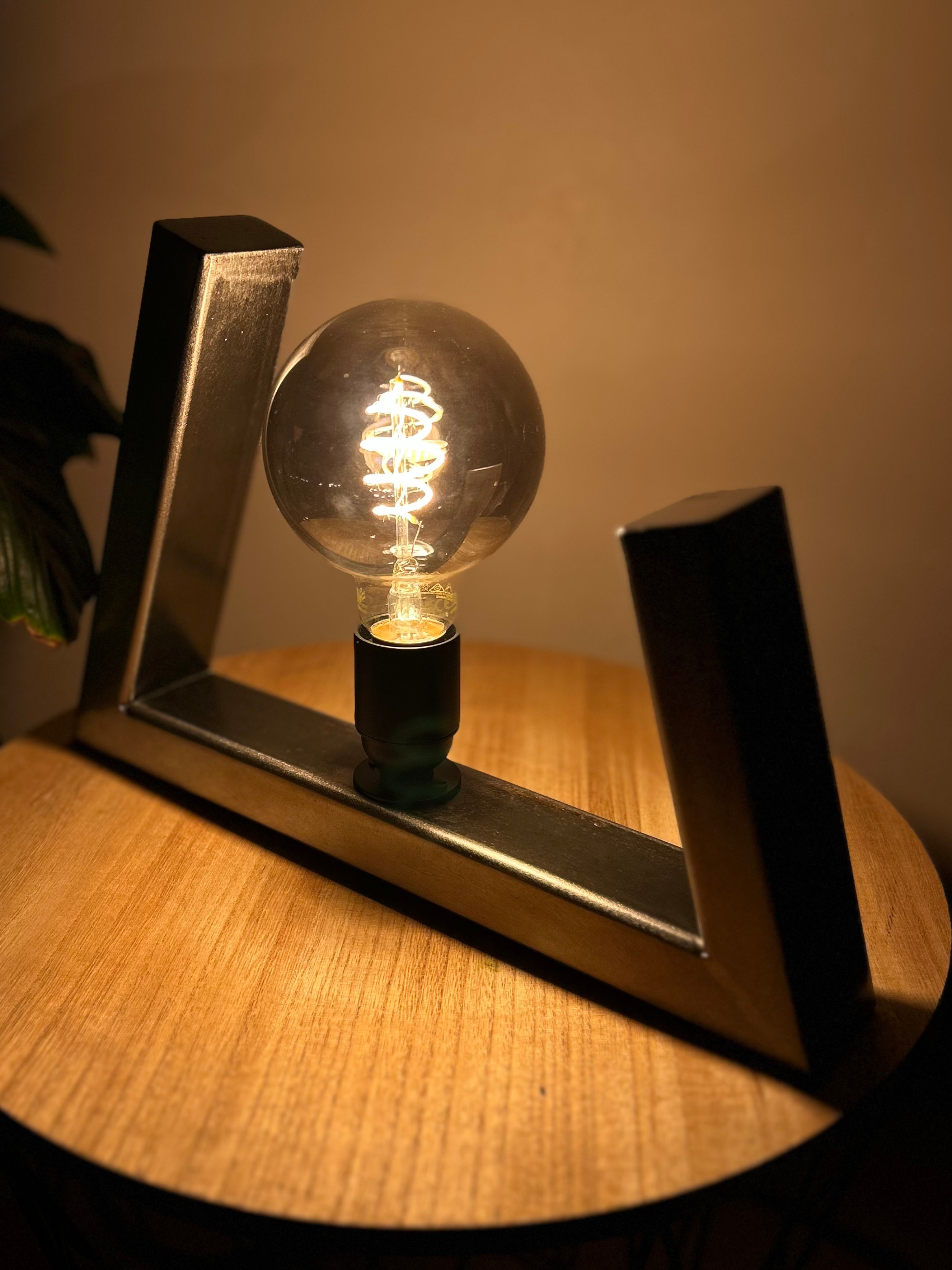 Lampe artisanale faite main | "Odak" (brut verni)